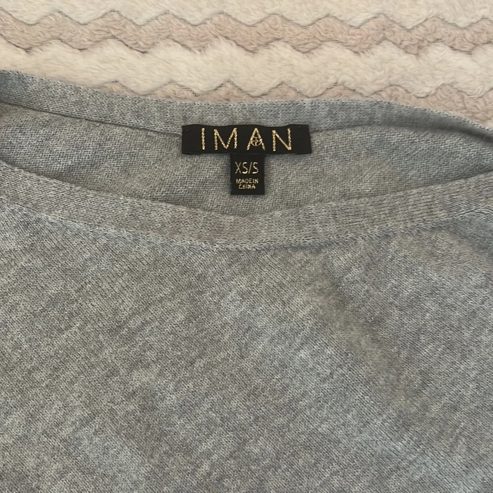 IMAN Global Chic Asymmetric Poncho with Stripe Detail. Gray/black. Oversized XS.
